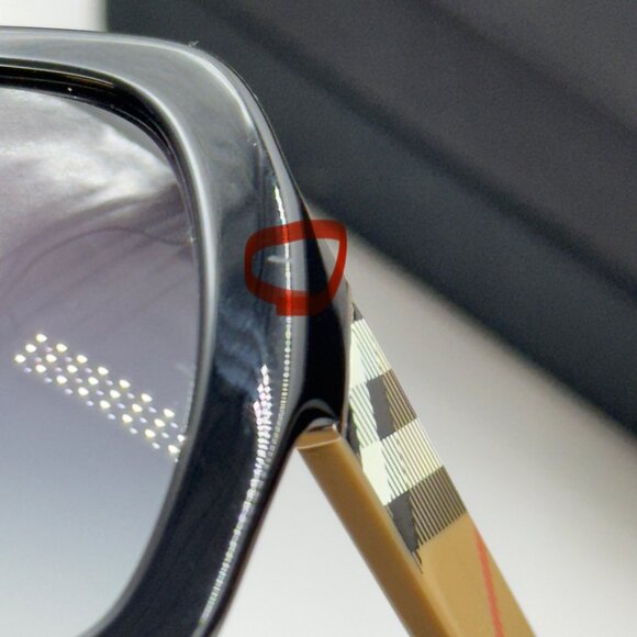 Burberry Sunglasses B4160 3433/8G Black Nova Check Frame Grey Gradient Lens NOTE - Picture 14 of 14